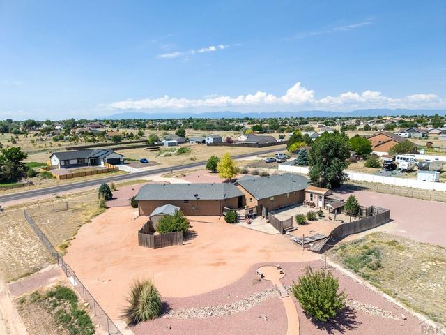 593 E Hahns Peak Ave, Pueblo West, CO 81007