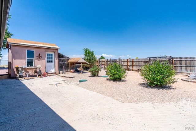 593 E Hahns Peak Ave, Pueblo West, CO 81007