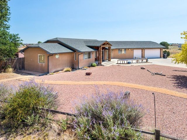 593 E Hahns Peak Ave, Pueblo West, CO 81007