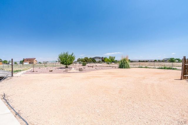 593 E Hahns Peak Ave, Pueblo West, CO 81007