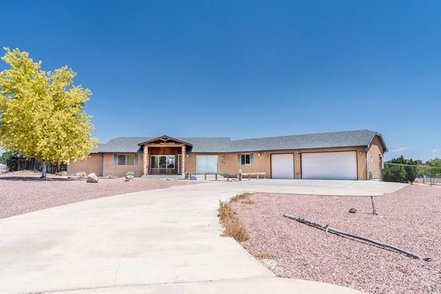 593 E Hahns Peak Ave, Pueblo West, CO 81007
