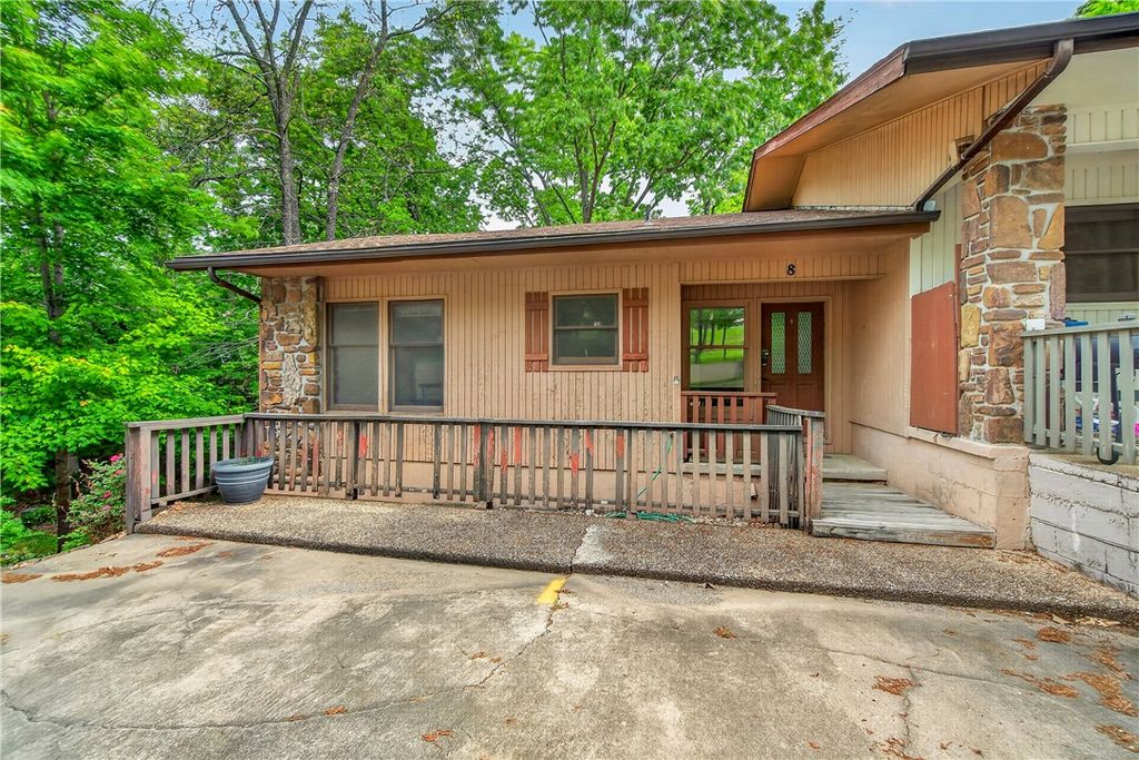 8 William Lane, Bella Vista, AR 72715