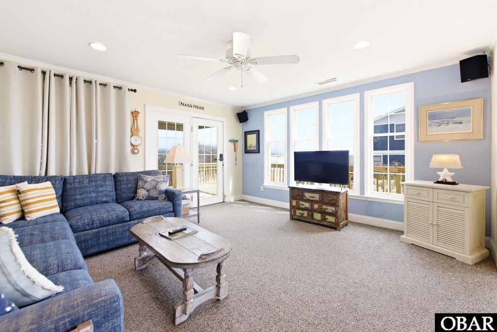 Image 11 of property listing at 9315 E Eagle Street Unit #B, Nags Head, NC 27959