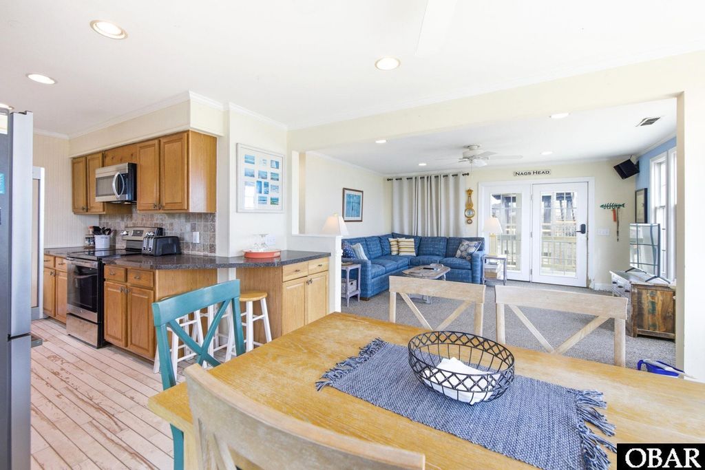Image 18 of property listing at 9315 E Eagle Street Unit #B, Nags Head, NC 27959