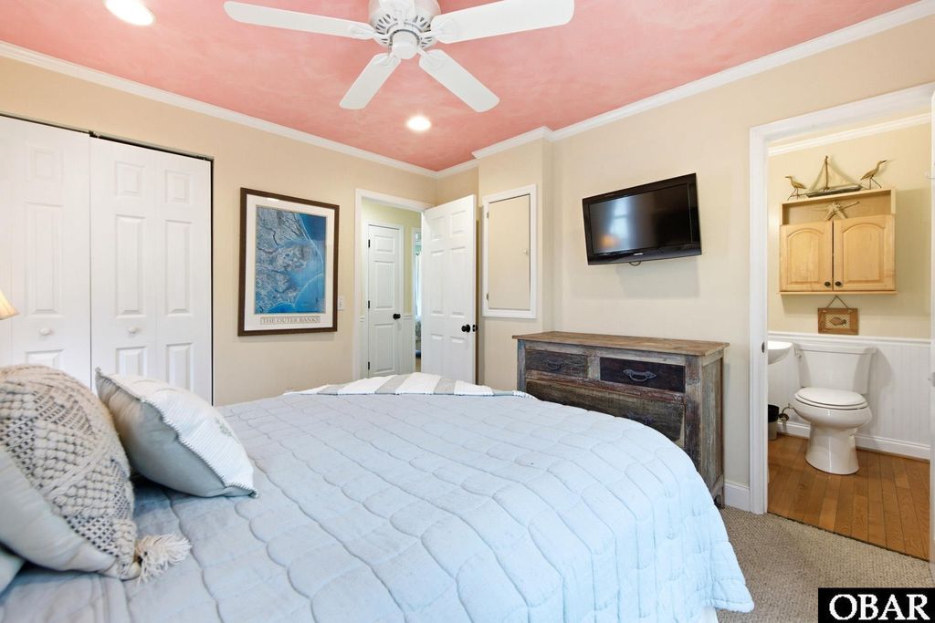 Image 32 of property listing at 9315 E Eagle Street Unit #B, Nags Head, NC 27959