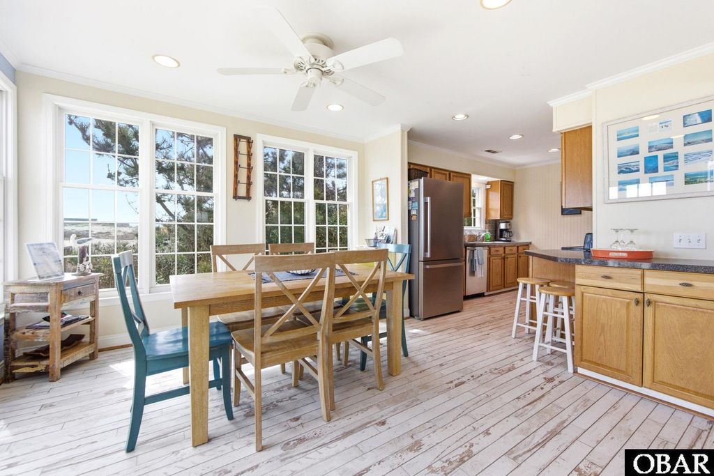 Image 9 of property listing at 9315 E Eagle Street Unit #B, Nags Head, NC 27959