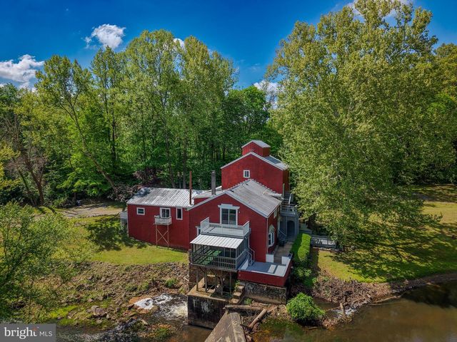 6908 ROXBURY MILL RD, Spotsylvania, VA 22551