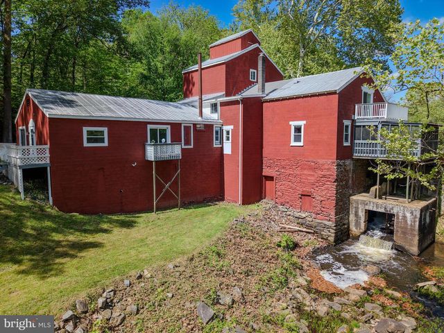 6908 ROXBURY MILL RD, Spotsylvania, VA 22551