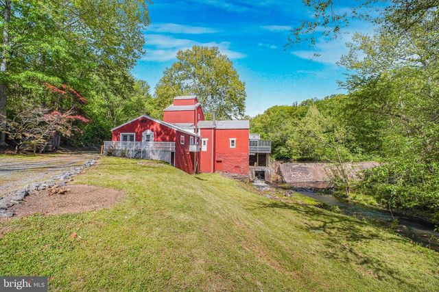 6908 ROXBURY MILL RD, Spotsylvania, VA 22551