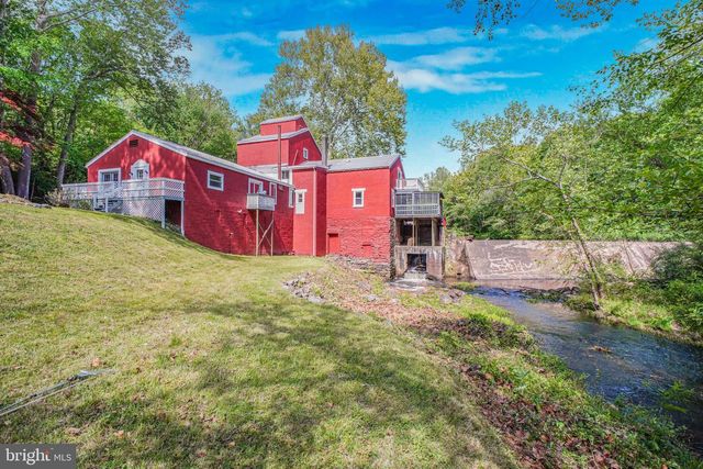 6908 ROXBURY MILL RD, Spotsylvania, VA 22551