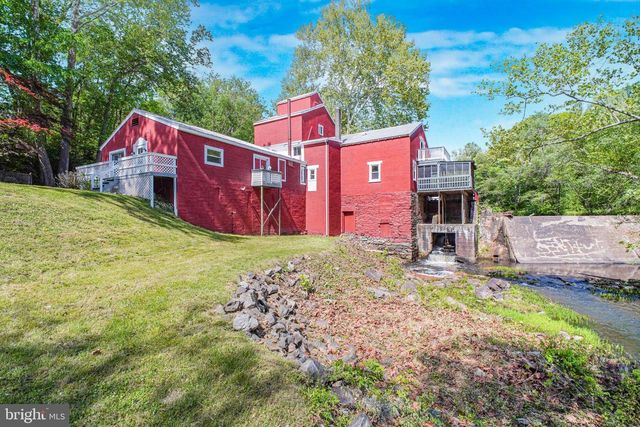 6908 ROXBURY MILL RD, Spotsylvania, VA 22551