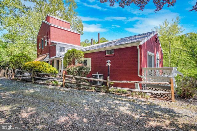 6908 ROXBURY MILL RD, Spotsylvania, VA 22551