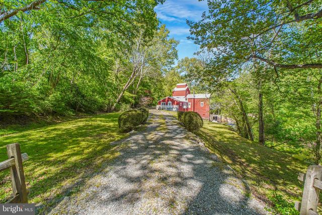 6908 ROXBURY MILL RD, Spotsylvania, VA 22551