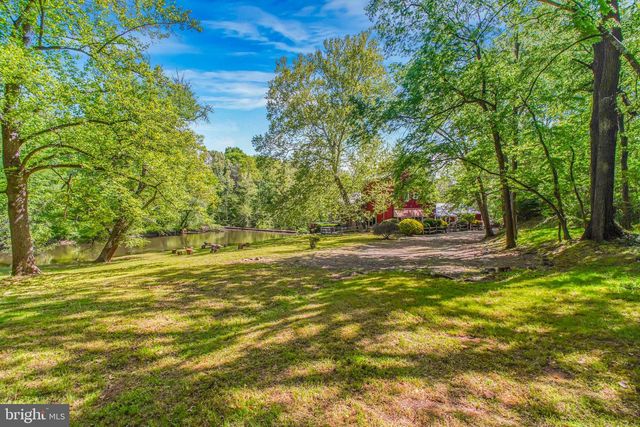 6908 ROXBURY MILL RD, Spotsylvania, VA 22551