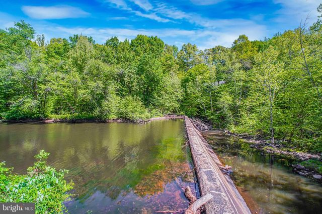 6908 ROXBURY MILL RD, Spotsylvania, VA 22551