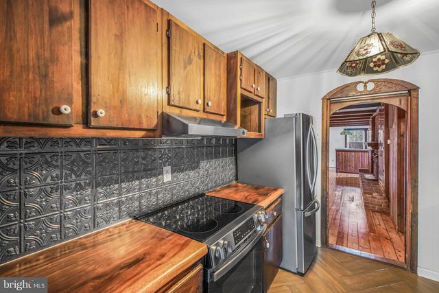6908 ROXBURY MILL RD, Spotsylvania, VA 22551