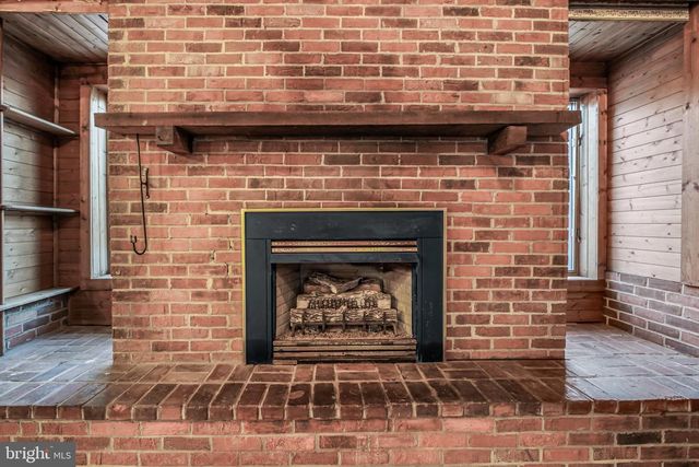 6908 ROXBURY MILL RD, Spotsylvania, VA 22551