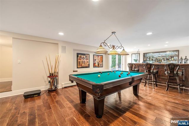 534 Brandon Place, Cliffside Park, NJ 07010