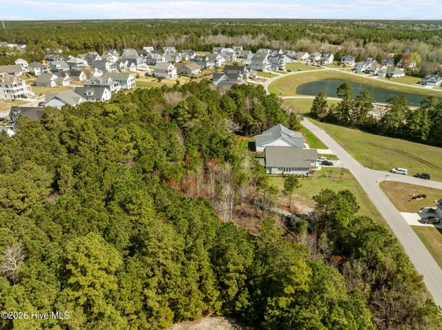 207 Everett Park Trail, Holly Ridge, NC 28445