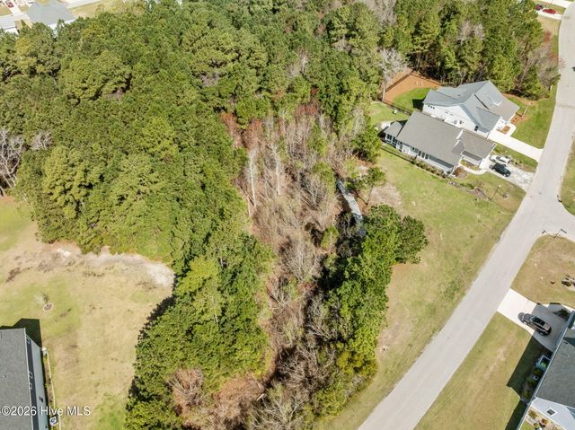 207 Everett Park Trail, Holly Ridge, NC 28445