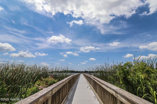 207 Everett Park Trail, Holly Ridge, NC 28445