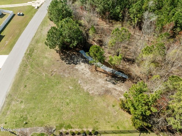 207 Everett Park Trail, Holly Ridge, NC 28445