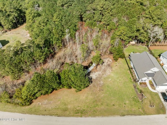 207 Everett Park Trail, Holly Ridge, NC 28445