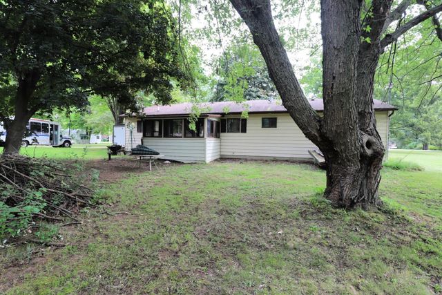 12083 N Seymour Road, Montrose, MI 48457