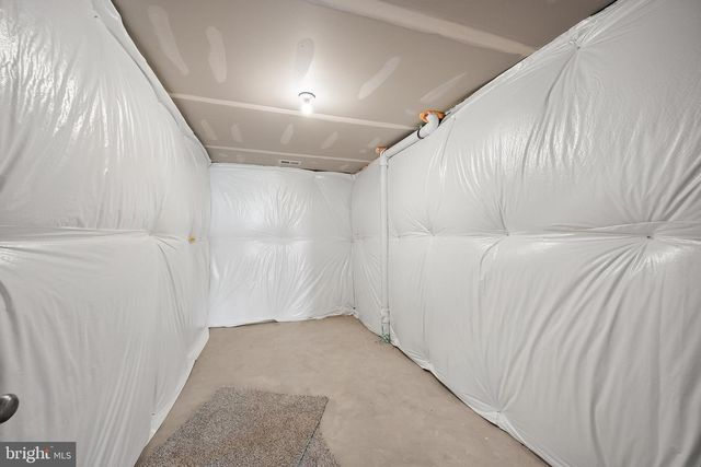 360 ECLIPSE ST, Charles Town, WV 25414