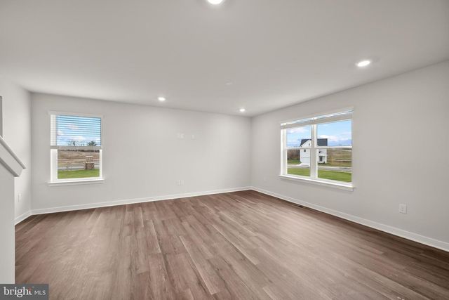 360 ECLIPSE ST, Charles Town, WV 25414