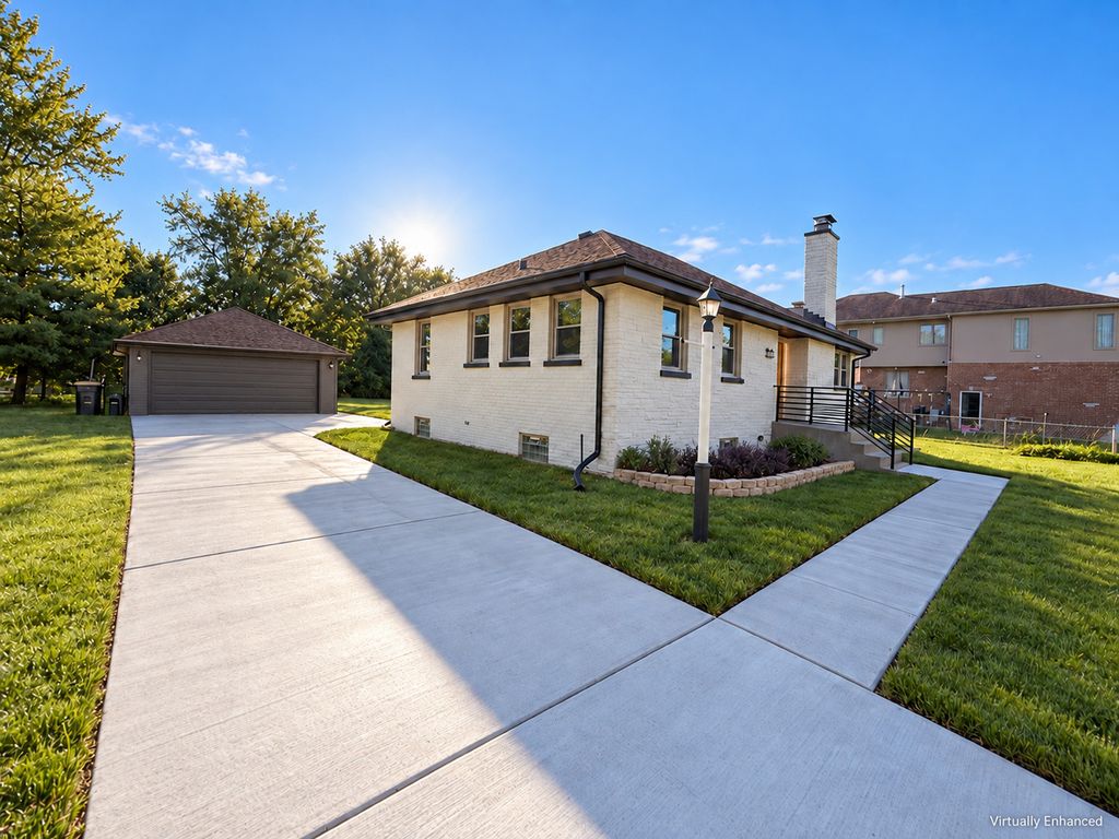 9441 Greenwood Drive, Des Plaines, IL 60016 — photo 2