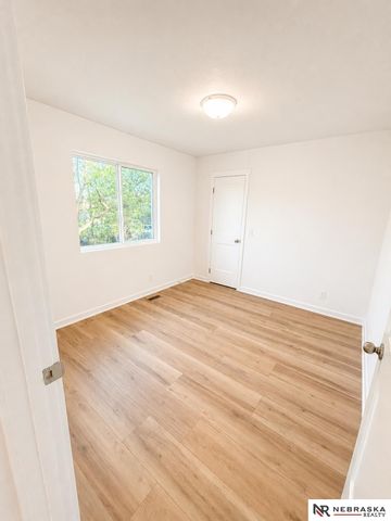 3215 Charles Street, Omaha, NE 68131