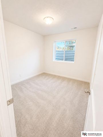 3215 Charles Street, Omaha, NE 68131