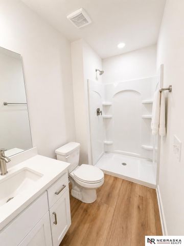 3215 Charles Street, Omaha, NE 68131