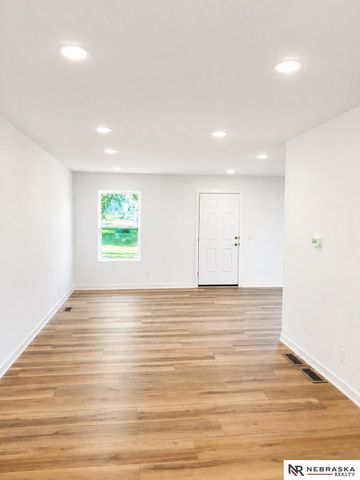 3215 Charles Street, Omaha, NE 68131