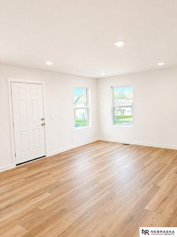 3215 Charles Street, Omaha, NE 68131