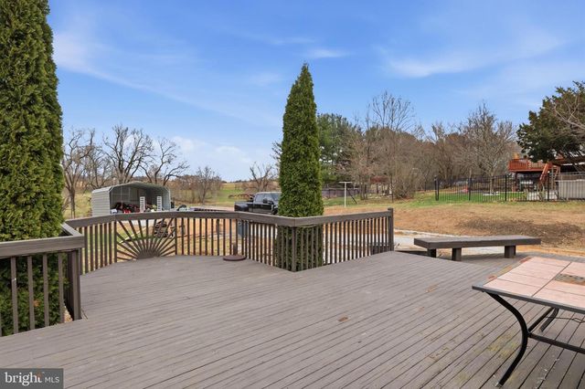 316 MATHIAS RD, Littlestown, PA 17340