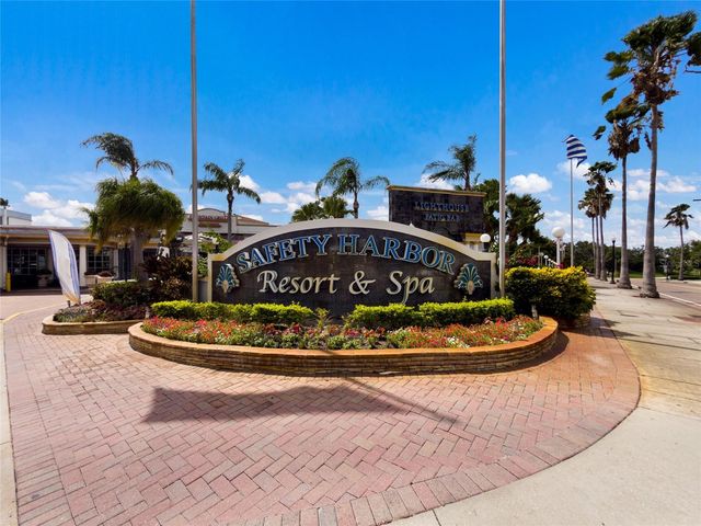 645 PINE STREET, Safety Harbor, FL 34695