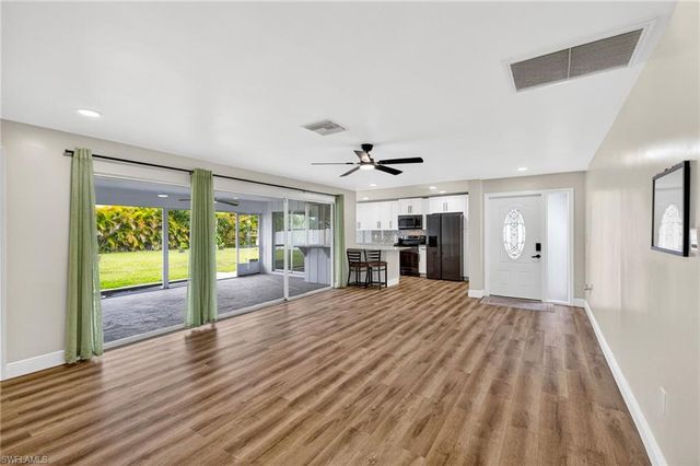 4208 SE 2nd AVE, Cape Coral, FL 33904