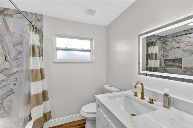 4208 SE 2nd AVE, Cape Coral, FL 33904