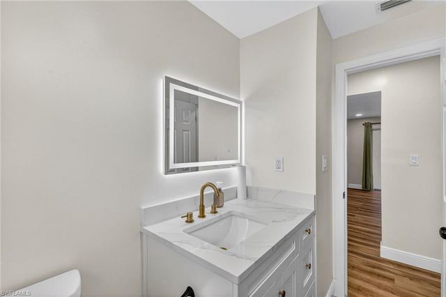 4208 SE 2nd AVE, Cape Coral, FL 33904