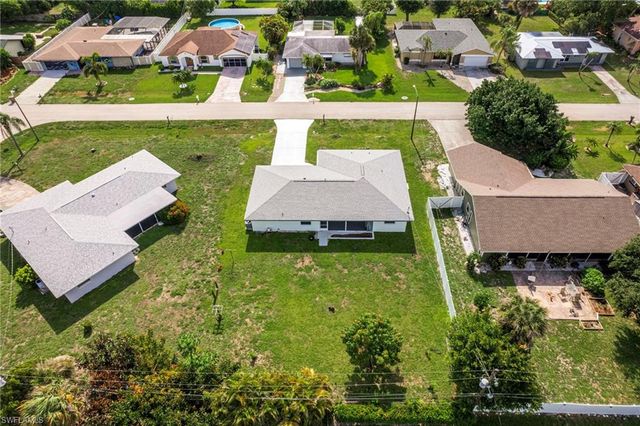 4208 SE 2nd AVE, Cape Coral, FL 33904