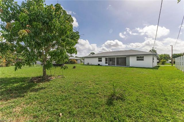 4208 SE 2nd AVE, Cape Coral, FL 33904