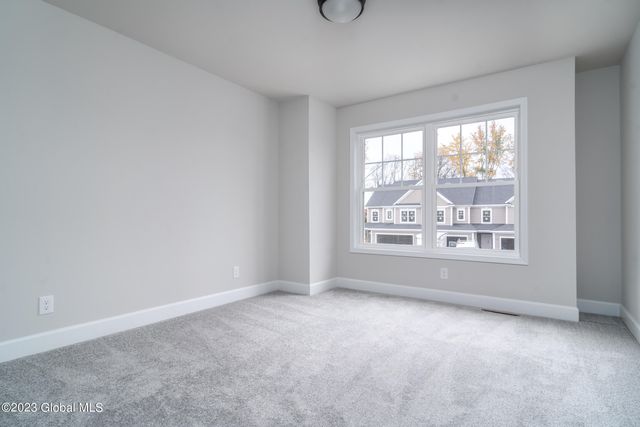 22 Priddle Lane, Colonie, NY 12110