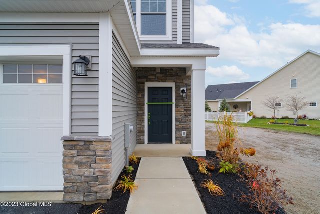 22 Priddle Lane, Colonie, NY 12110