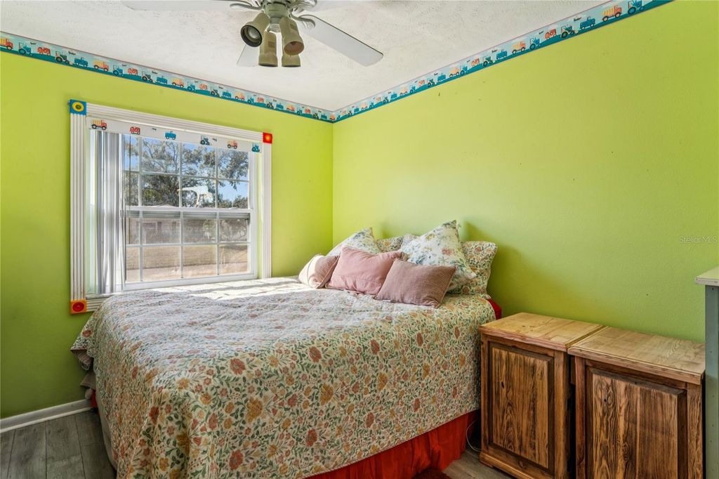 Image 37 of property listing at 1410 VIOLA DRIVE, Brandon, FL 33511