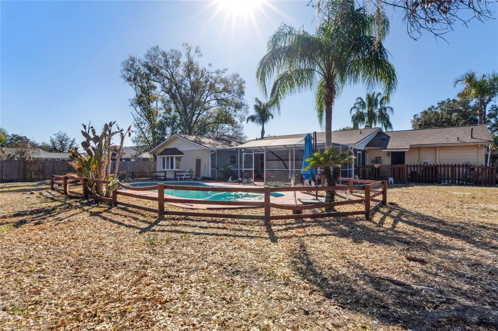 Image 49 of property listing at 1410 VIOLA DRIVE, Brandon, FL 33511