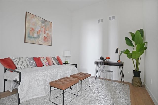 403 Division Street 14, Fall River, MA 02721