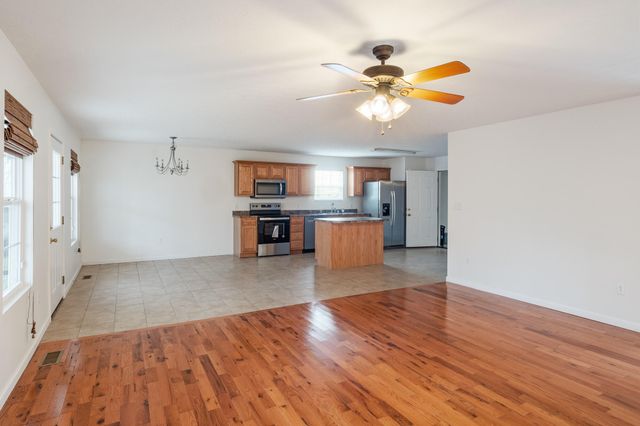 432 Scarlet Oak Drive, London, KY 40741