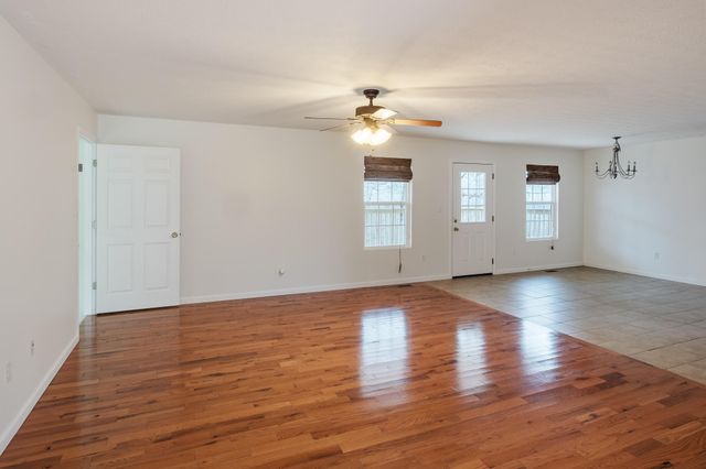 432 Scarlet Oak Drive, London, KY 40741